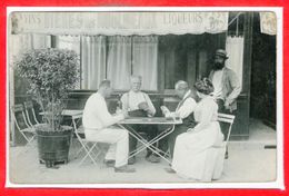 A IDENTIFIER - CARTE PHOTO -- Cafés - Vins - Bieres Des Moulineaux - Cafes