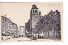 Cahors - Place Du Marché, Cathédrale Et Préfecture (animée) - Cahors