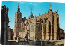 POSTCARD SPAIN ESPAÑA - ASTORGA - LA CATEDRAL AUTOBUS VOITURE - Andere & Zonder Classificatie