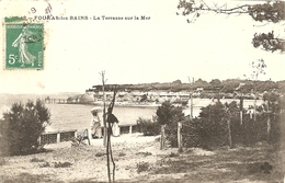 Cpa Fouras Les Bains  La Terrasse Sur La Mer - Dampierre-sur-Boutonne