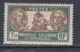 Nlle Calédonie N° 155 X   1 F.10 Vert Foncé Et Sépia Trace De Charnière Sinon TB - Unused Stamps