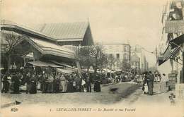 LEVALLOIS PERRET Le Marché Et Rue Poccard - Levallois Perret
