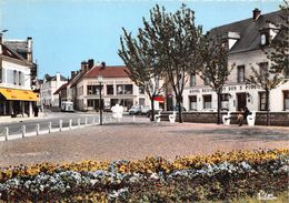 60-CREPY-EN-VALLOIS- PLACE DU PAON - Crepy En Valois