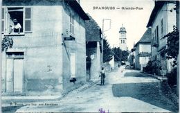 38 - BRANGUES -- Grande Rue - Brangues