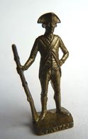 FIGURINE KINDER  METAL SOLDAT AMERICAIN USA 1776 OFFICIER 8 80's Laiton - KRIEGER USA (1) - Metallfiguren