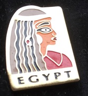 EGYPT - CLEOPATRE - NEFERTITI - EGYPTE - VISAGE - ROBE ROUGE     -   (ROSE) - Personnes Célèbres