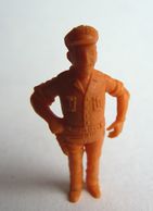 FIGURINE PUBLICITAIRE STENVAL TINTIN 21 Monochrome Orange - Pas Dunkin - Hergé ALAN (2) - Kuifje