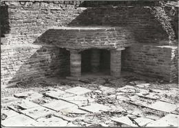 FONTAINES SALEES (89) Angle De La Chambre De Chauffe De La Piscine Chaude Des Thermes Des Hommes - Fontaines Salees