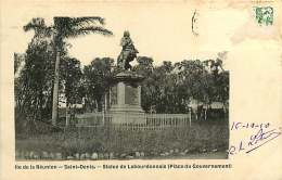 230318 FRANCE - ILE DE LA REUNION - SAINT DENIS - Statue De Labourdonnais - Place Du Gouvernement - Saint Denis