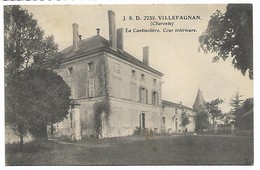 Villefagnan - La Cantinière. Cour Intérieure - Villefagnan