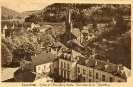 - LAROCHETTE - Eglise Et Hôtel De La Poste Pris De La Teiperlay  -14280- - Larochette