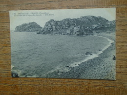 Trégastel-primel , La Grève Du Corps-de-garde "" Carte Animée Promeneur Assis Sur La Plage "" - Primel