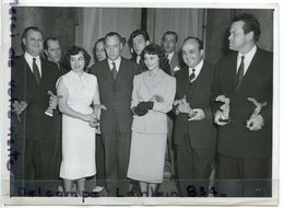 Photo De Presse - Original - Orson WELLS, Bernard BUER, Danielle DELORME, Joseph BELFORT, Oscars, 23-06-1950, Scans. - Famous People