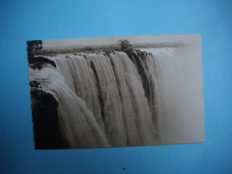 ZIMBABWE  -  Victoria Falls  -  The  Rainbow Falls  -  Chutes Victoria  - Fleuve Zambèze  - - Simbabwe