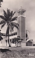 CPSM 9X14 . MOYEN CONGO . POINTE NOIRE . La Cathédrale - Pointe-Noire