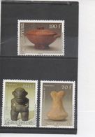 POLYNESIE Frse - Art - Heiva - Sculptures : "Tu'i Poi" En Corail, Tiki, Figurine De Divinité, Récipient Aku Ipo - - Unused Stamps