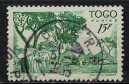 TOGO      N°  YVERT    251            OBLITERE       ( O   3/02 ) - Used Stamps