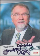 Vágó István (1949-) Magyar Televíziós Személyiség, Kvíz-m?sorvezet? Aláírása Az ?t ábrázoló Fotón - Sonstige & Ohne Zuordnung