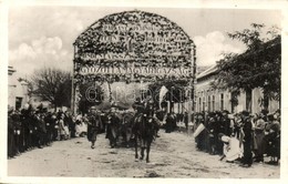 T2/T3 1938 Párkány, Stúrovó; Bevonulás, Díszkapu / Entry Of The Hungarian Troops, Decorated Gate (fl) - Zonder Classificatie