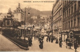 ** T1 Karlovy Vary, Karlsbad; Marktplatz Mit Marktbrunnen / Market Square With Fountain, Shops - Ohne Zuordnung