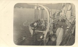 ** T1/T2 SMS Novara K.u.K. Haditengerészet Helgoland-osztályú Gyorscirkáló Fedélzete, Csónak Leengedése Partraszálláshoz - Zonder Classificatie