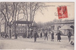 Castelnaudary Place De La Republique Tres Animée Kiosque Tente 1914 - Castelnaudary