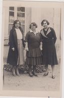 Carte Photo,yvelines, Montigny En 1932,3 Jeunes Soeurs Du Village,tenue Et Mode Vestimentaire D'époque - Montigny Le Bretonneux