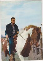 Cpa,johnny Hallyday,à Cheval,à Ses Débuts,équitation,roi Du Rock Français,en Jean - Artisti