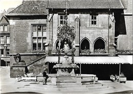 S/w Postkarte. Göttingen - Der Gänselieselbrunnen. 0232180310 - Goettingen