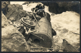 860 CHILE: Real Photo PC Showing View Of A Train Accident (engine That Fell Into A River), Very Nice! - Chile