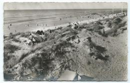 CPSM ANIMEE BRAY DUNES, TENTES DANS LES DUNES, LA PLAGE, Format 9 Cm Sur 14 Cm Environ, NORD 59 - Bray-Dunes