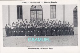 Oceanie, Visale Guadalcanal Salomon Islands, Missionnaries And School Boys - (voir Scan). - Salomon