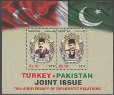 PAKISTAN, 2017, JOINT ISSUE WITH TURKEY, 70TH ANNIVERSARY OF DIPLOMATIC RELATIONS WITH TURKEY, S/SHEET - Gezamelijke Uitgaven