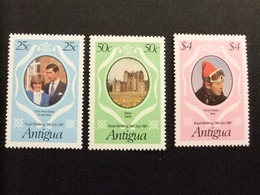 ANTIGUA 1981 PRINCE CHARLES ET DIANA Yvert 620 / 622 ** MNH - 1960-1981 Autonomie Interne