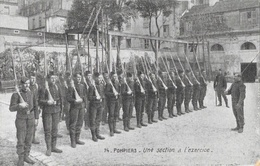 Pompiers - Une Section à L'exercice - Carte N° 74 Non Circulée - Firemen