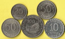 Lot 5  Pièces De Monnaie   10- 25 -50 100 Rupiah - Indonesia