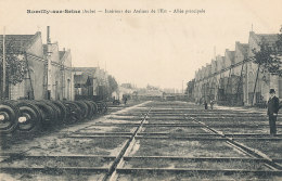 10 // ROMILLY SUR SEINE    Intérieur Des Ateliers De L'Est, Allée Principale - Romilly-sur-Seine