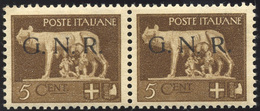 1888 1944 - 5 Cent. Soprastampa G.N.R. Di Brescia Del I Tipo, "R" Inclinata A Sinistra, In Coppia Con Il ... - Autres & Non Classés