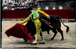 CORRIDA De Toros - Pase De Pecho - Corridas