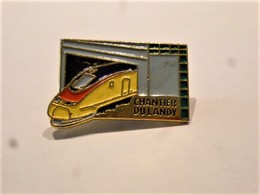 PINS TGV CHANTIER DU LANDY / 33NAT - TGV