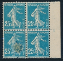 ** N°140 - Bloc De 4 - BDF - Superbe Variété D'Impression S/1 T. - TB - Neufs