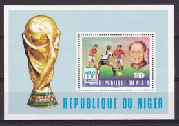 NIGER  Bloc N°19** (1977) Coupe Du Monde Football - Niger (1960-...)