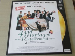 LASER DISC (format 33 Tours , Pas Un Dvd) 4 MARIAGES ET UN ENTERREMENT  Un Film De MIKE NEWELL - Fantascienza E Fanstasy