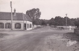 CPSM 9X14 . (28) BELHOMERT (808 Ha) Les Quatre Routes ( Restaurant " L'Orée Du Bois" ) - Otros & Sin Clasificación