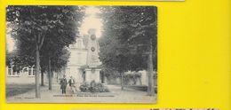 Rare CHATEAUNEUF Monument Aux Morts 1870 Place Des Ecoles Communales (Croizet) Charente (16) - Chateauneuf Sur Charente