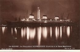 76  Seine Maritime  : Le Havre  Le Paquebot NORMANDIE Illuminé à La Gare Maritime Réf 4157 - Estaciones