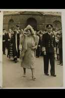 KING GEORGE VI & THE QUEEN MOTHER. 1945-1947 Interesting Collection Of Large Black & White PRESS PHOTOGRAPHS, Sizes From - Unclassified