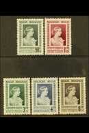 1951 Queen Elisabeth Medical Foundation Set, Cob 863/67, SG 1376/80, Never Hinged Mint (5 Stamps) For More Images, Pleas - Autres & Non Classés