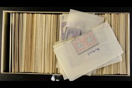 1913-61 STOCK WITH VARIETIES Mint & Used Stock That Contains Many Identified Varieties, Note 1935 Silver Jubilee ½d Clef - Non Classés