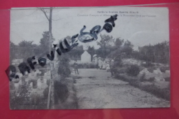 Cp  Apres La Grande Guerre 1914-18 Cimetiere Francais Et Allemand Avec Le Monument Eleve Par L'ennemi Animé - Cimiteri Militari